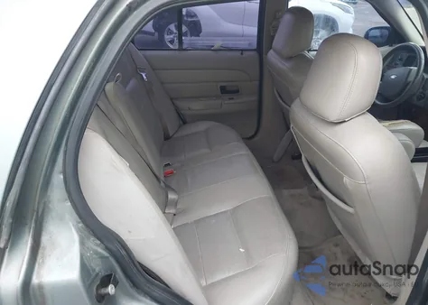 2006 Ford Crown Victoria Lx/Lx Sport из США, поврежденный, VIN 2FAFP74W96X132400